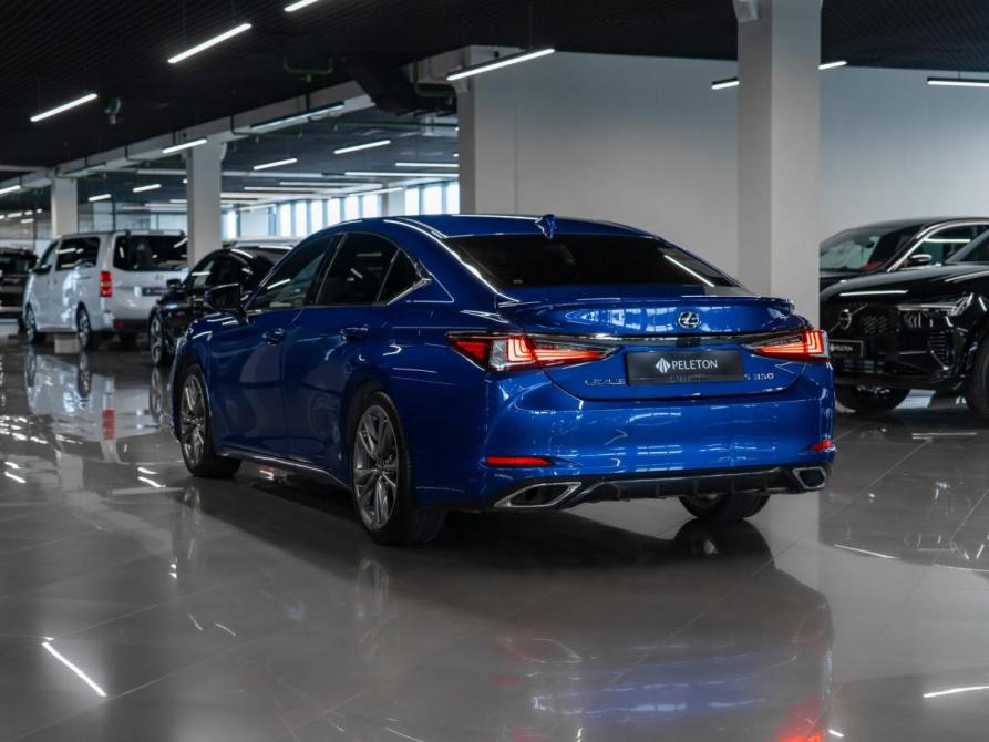 Lexus ES VII Москва  - изображение 5