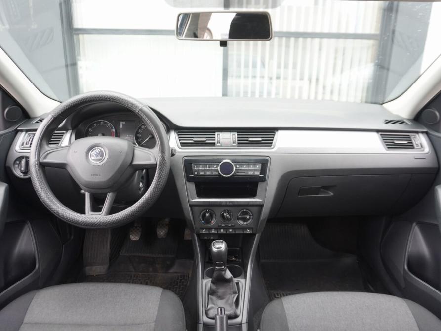 Skoda Rapid I Москва  - изображение 12