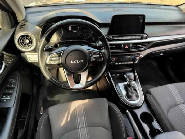 Kia Cerato IV Рестайлинг с пробегом 2021 года, цена 2 169 000 рублей, 123604 км, седан, Автокод Объявления