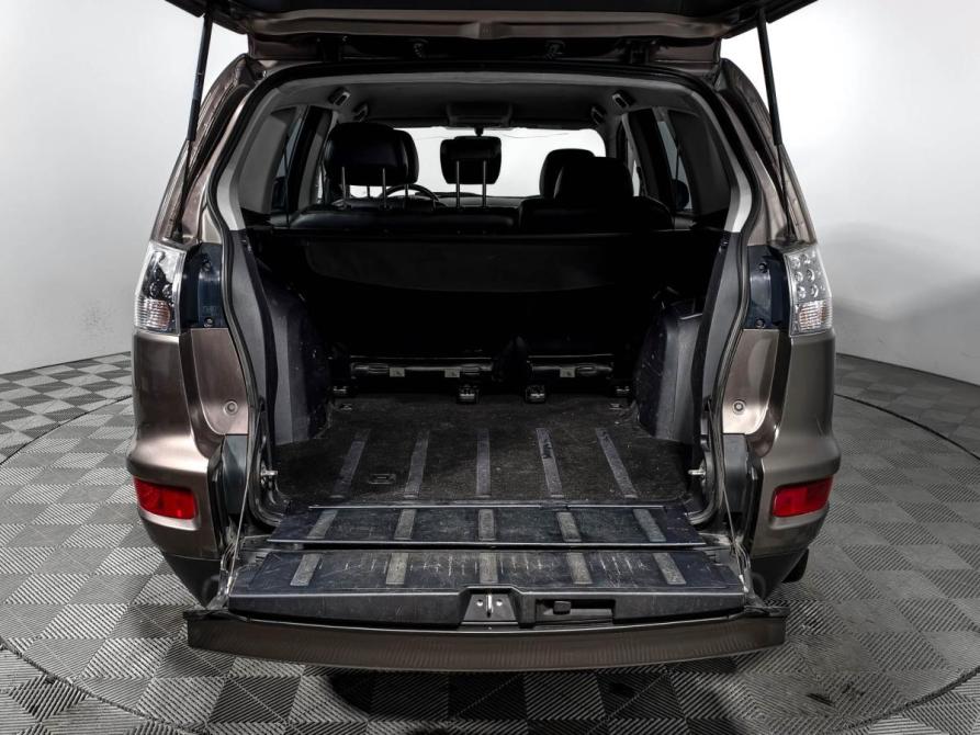 Mitsubishi Outlander II Рестайлинг Санкт-Петербург  - изображение 20