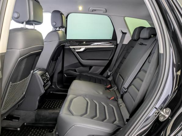 Volkswagen Touareg III с пробегом 2019 года, цена 5 205 000 рублей, 37555 км, внедорожник, Автокод Объявления