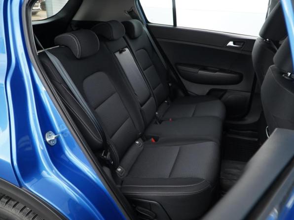 Kia Sportage IV Рестайлинг с пробегом 2021 года, цена 2 588 055 рублей, 69661 км, внедорожник, Автокод Объявления