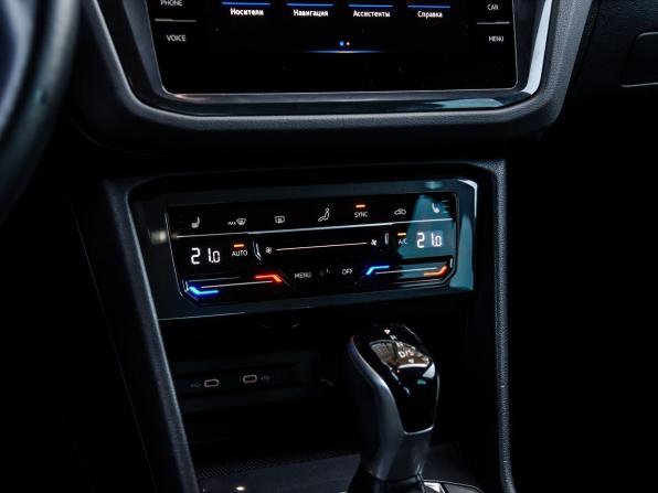 Volkswagen Tiguan II Рестайлинг с пробегом 2021 года, цена 3 450 000 рублей, 50780 км, внедорожник, Автокод Объявления