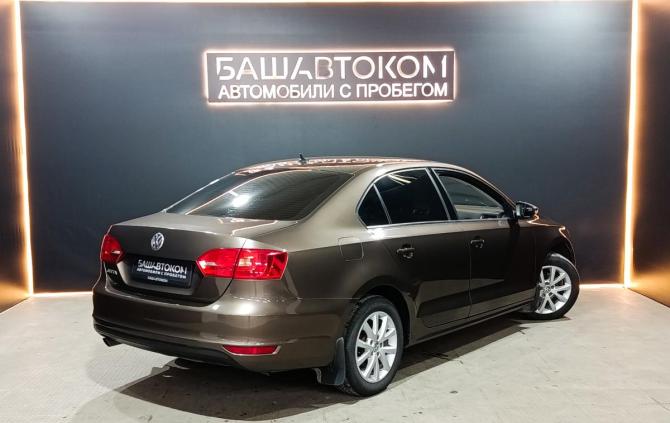 Volkswagen Jetta VI с пробегом 2013 года, цена 799 000 рублей, 221931 км, седан, Автокод Объявления