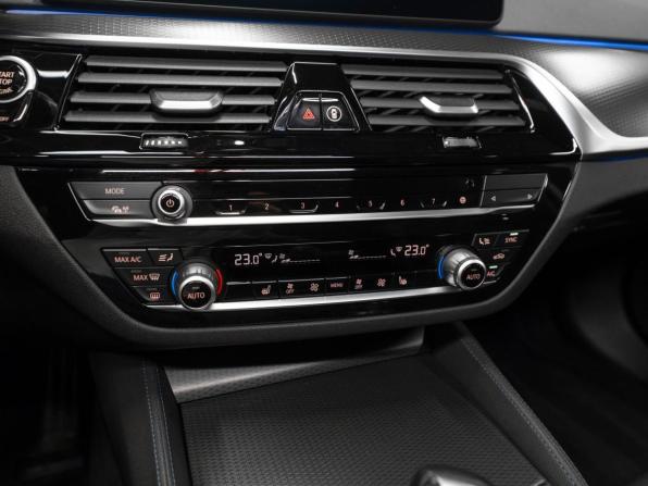BMW 5 серии VII (G30/G31/G38) Рестайлинг с пробегом 2020 года, цена 5 380 000 рублей, 87448 км, седан, Автокод Объявления