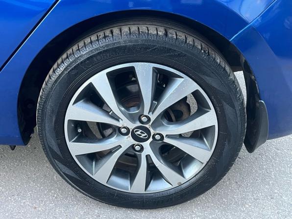 Hyundai Solaris I с пробегом 2013 года, цена 820 000 рублей, 112662 км, хэтчбек, Автокод Объявления