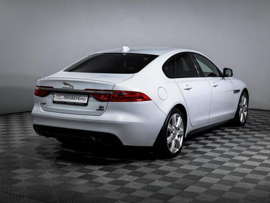 Jaguar XF II Москва  - изображение 5