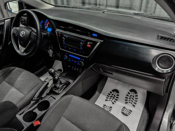 Toyota Auris II с пробегом 2013 года, цена 920 000 рублей, 230000 км, хэтчбек, Автокод Объявления