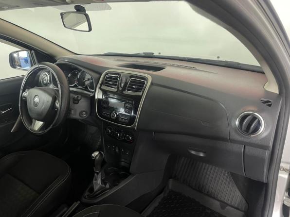 Renault Logan II с пробегом 2016 года, цена 849 000 рублей, 93393 км, седан, Автокод Объявления