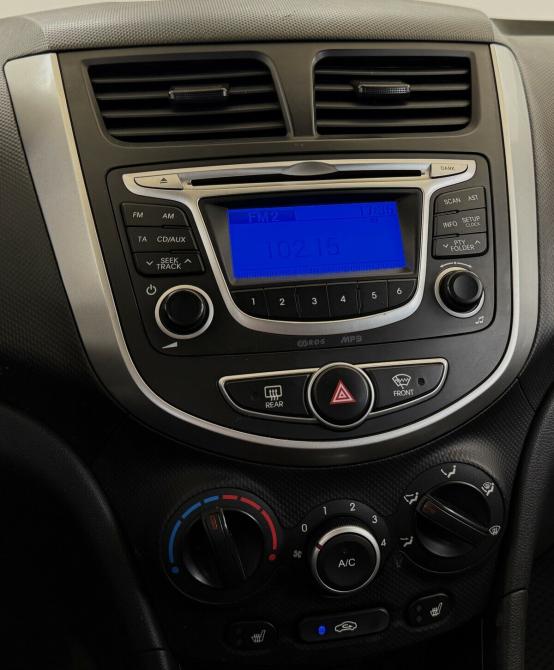 Hyundai Solaris I Москва  - изображение 7