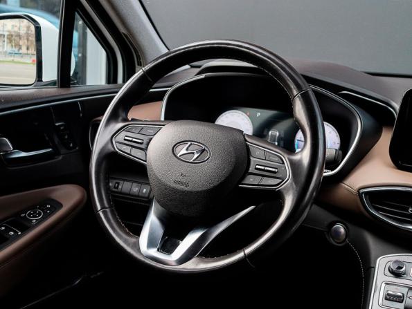 Hyundai Santa Fe IV Рестайлинг с пробегом 2022 года, цена 3 270 000 рублей, 89977 км, внедорожник, Автокод Объявления