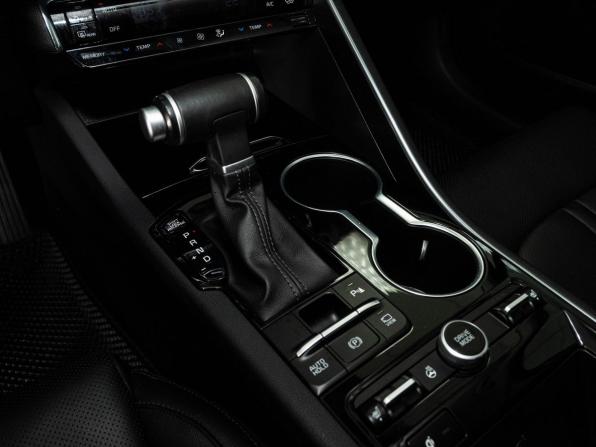 Kia K5 III с пробегом 2022 года, цена 2 988 000 рублей, 44085 км, седан, Автокод Объявления