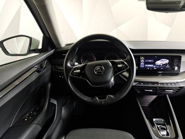 Skoda Octavia IV (A8) с пробегом 2021 года, цена 2 088 900 рублей, 91068 км, лифтбек, Автокод Объявления