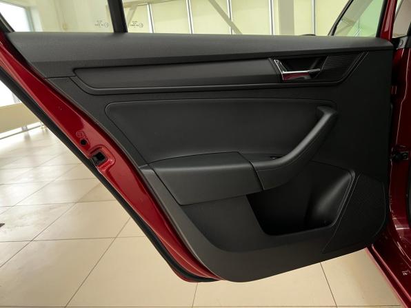 Skoda Rapid II с пробегом 2021 года, цена 1 750 000 рублей, 63273 км, лифтбек, Автокод Объявления