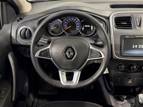 Renault Logan II Рестайлинг с пробегом 2021 года, цена 1 099 800 рублей, 68000 км, седан, Автокод Объявления