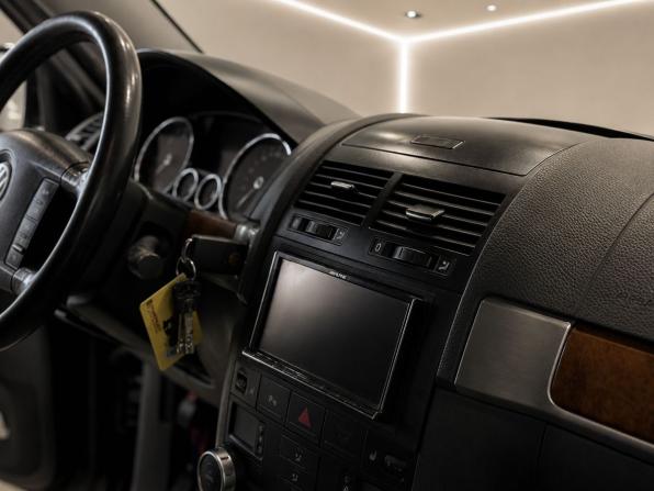 Volkswagen Touareg I Рестайлинг с пробегом 2008 года, цена 1 295 000 рублей, 240000 км, внедорожник, Автокод Объявления