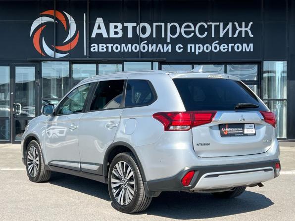 Mitsubishi Outlander III Рестайлинг 3 с пробегом 2019 года, цена 2 499 000 рублей, 120720 км, внедорожник, Автокод Объявления