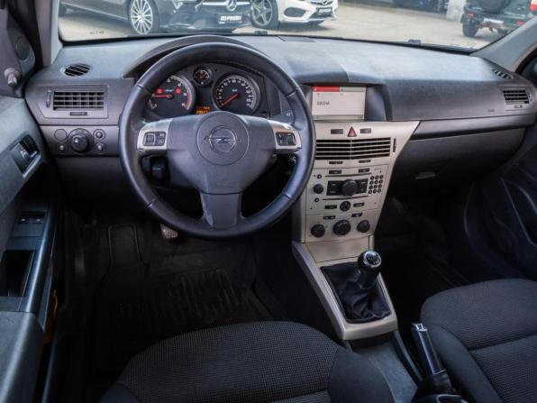 Opel Astra H Рестайлинг с пробегом 2007 года, цена 519 000 рублей, 288271 км, хэтчбек, Автокод Объявления