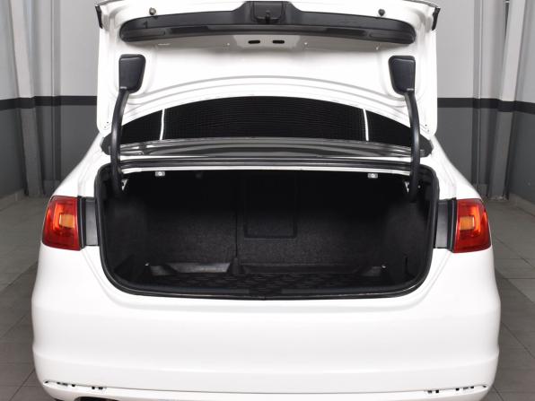 Volkswagen Jetta VI с пробегом 2012 года, цена 999 995 рублей, 261768 км, седан, Автокод Объявления