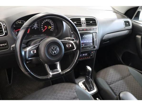 Volkswagen Polo V Рестайлинг с пробегом 2019 года, цена 1 099 000 рублей, 113968 км, седан, Автокод Объявления