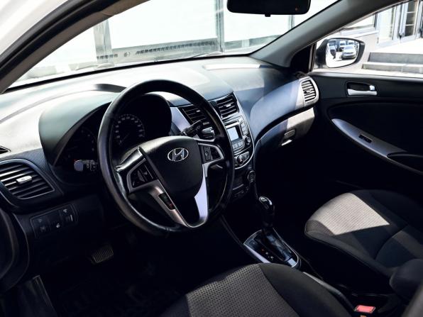 Hyundai Solaris I Рестайлинг с пробегом 2014 года, цена 1 005 000 рублей, 174080 км, хэтчбек, Автокод Объявления