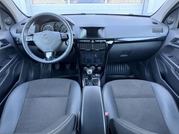 Opel Astra H Рестайлинг с пробегом 2014 года, цена 730 000 рублей, 129864 км, хэтчбек, Автокод Объявления