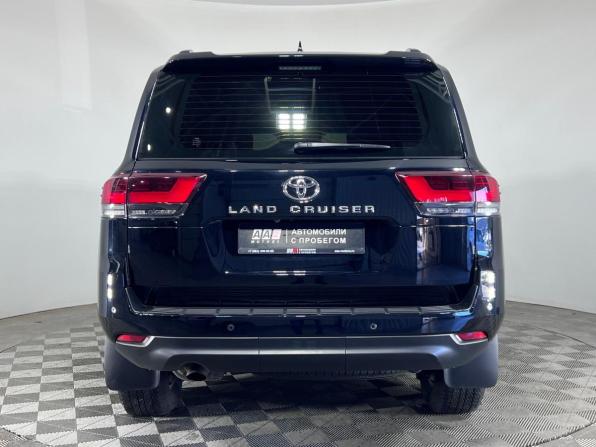 Toyota Land Cruiser 300 Series с пробегом 2023 года, цена 8 599 000 рублей, 141938 км, внедорожник, Автокод Объявления