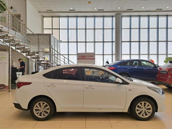 Hyundai Solaris II Рестайлинг с пробегом 2020 года, цена 1 130 000 рублей, 132316 км, седан, Автокод Объявления