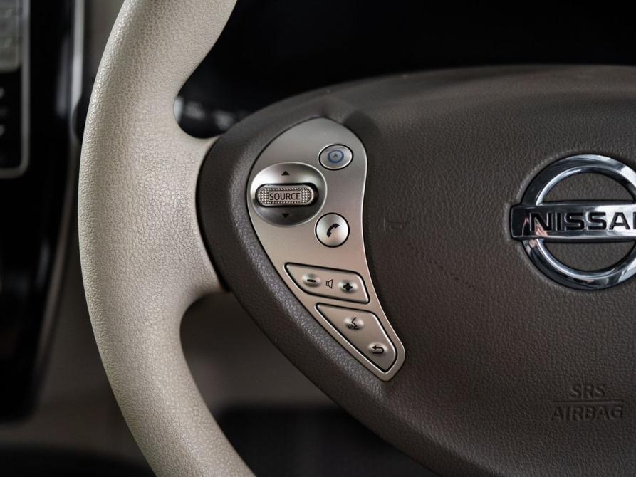 Nissan Leaf I (ZE0/AZE0) Иркутск  - изображение 12