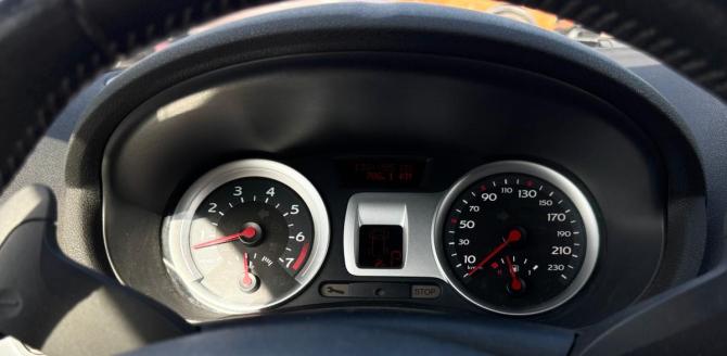 Renault Clio III с пробегом 2008 года, цена 530 000 рублей, 139954 км, хэтчбек, Автокод Объявления