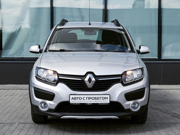 Renault Sandero II с пробегом 2017 года, цена 875 000 рублей, 143139 км, хэтчбек, Автокод Объявления