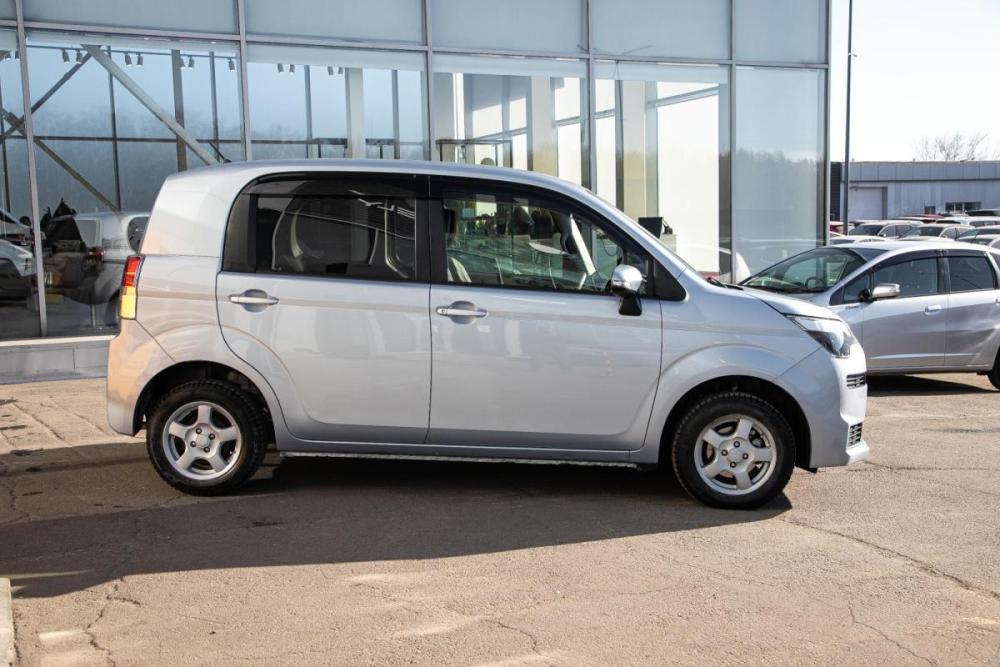 Toyota Spade Иркутск  - изображение 6