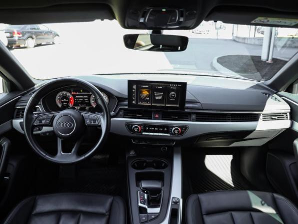 Audi A4 V (B9) Рестайлинг с пробегом 2021 года, цена 2 989 000 рублей, 102100 км, седан, Автокод Объявления
