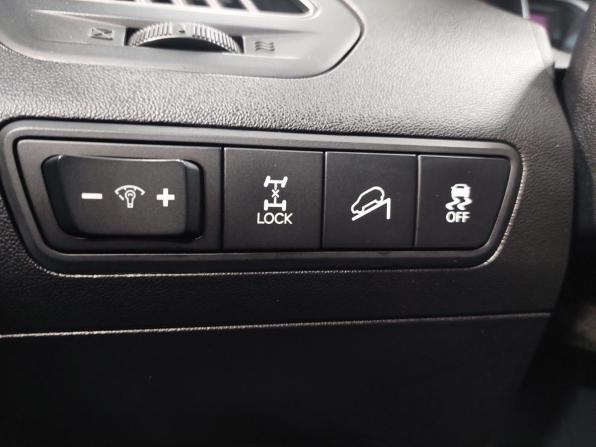 Hyundai ix35 I Рестайлинг с пробегом 2014 года, цена 1 550 000 рублей, 147271 км, внедорожник, Автокод Объявления