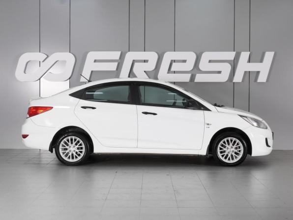 Hyundai Solaris I с пробегом 2012 года, цена 938 000 рублей, 191937 км, седан, Автокод Объявления