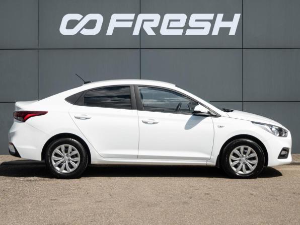 Hyundai Solaris II с пробегом 2020 года, цена 1 430 000 рублей, 101260 км, седан, Автокод Объявления
