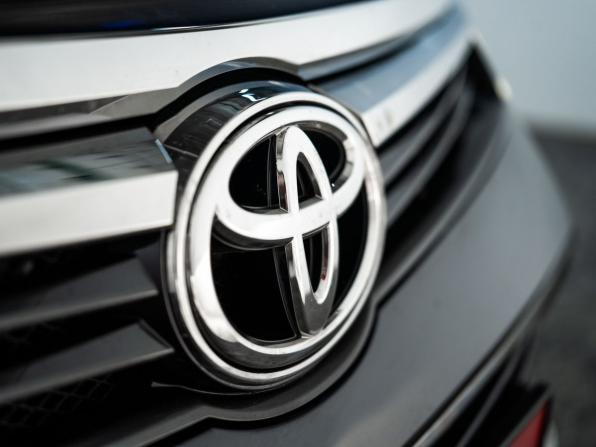 Toyota Camry VII (XV50) Рестайлинг с пробегом 2016 года, цена 2 370 300 рублей, 99706 км, седан, Автокод Объявления