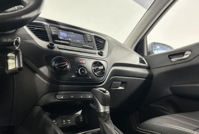 Hyundai Solaris II с пробегом 2018 года, цена 1 370 000 рублей, 131054 км, седан, Автокод Объявления