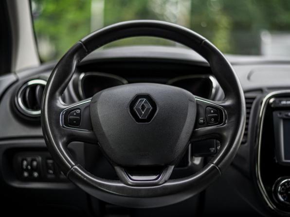 Renault Kaptur I с пробегом 2018 года, цена 1 250 000 рублей, 86240 км, внедорожник, Автокод Объявления