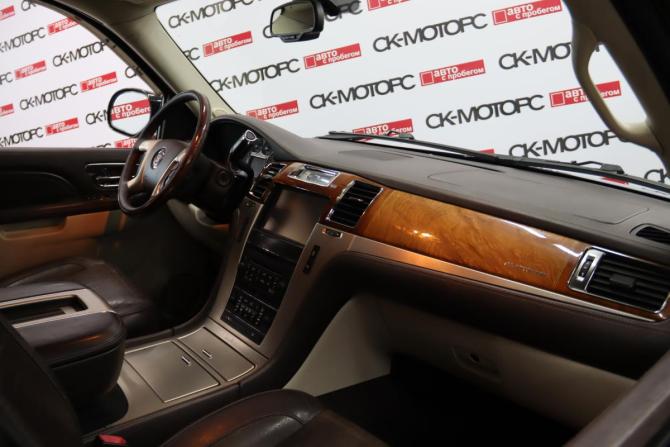 Cadillac Escalade III с пробегом 2013 года, цена 2 460 650 рублей, 316194 км, внедорожник, Автокод Объявления