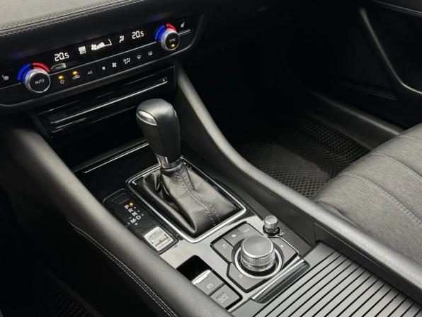 Mazda 6 III (GJ) Рестайлинг 2 с пробегом 2019 года, цена 2 300 000 рублей, 78570 км, седан, Автокод Объявления