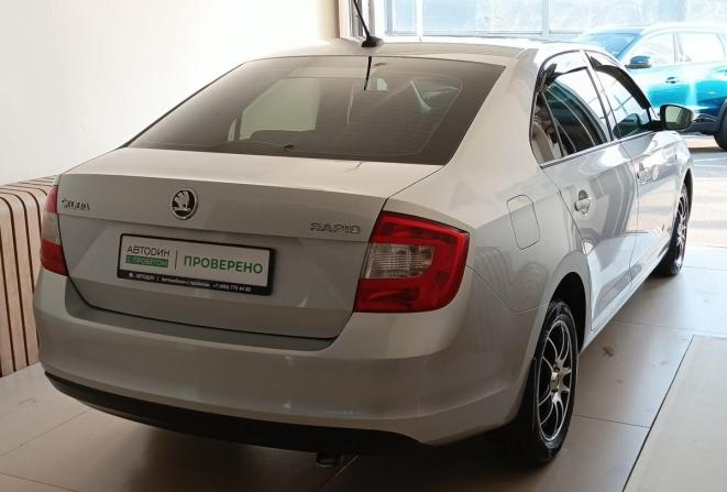 Skoda Rapid I с пробегом 2017 года, цена 1 149 000 рублей, 123000 км, лифтбек, Автокод Объявления