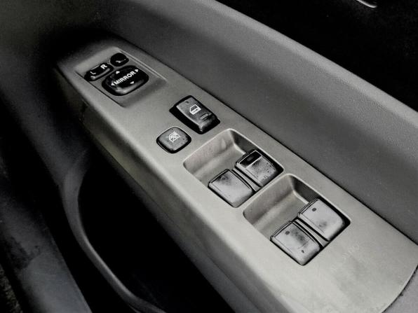 Toyota Prius II (XW20) с пробегом 2005 года, цена 560 000 рублей, 511969 км, лифтбек, Автокод Объявления