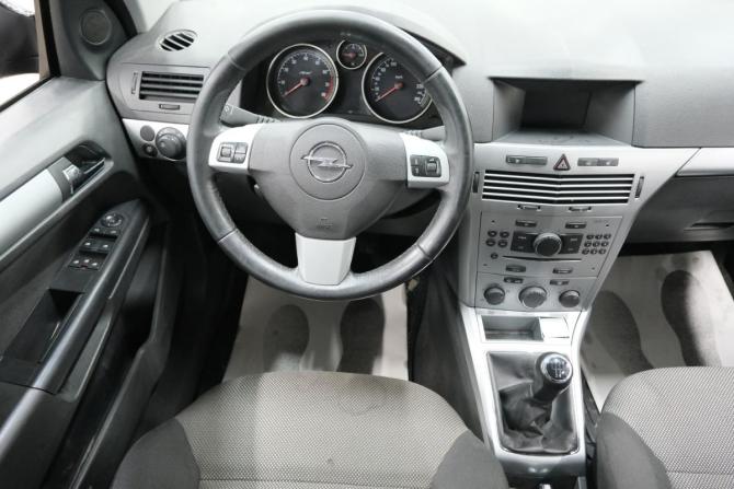 Opel Astra H Рестайлинг с пробегом 2014 года, цена 559 000 рублей, 165000 км, хэтчбек, Автокод Объявления