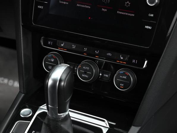 Volkswagen Passat B8 с пробегом 2017 года, цена 1 499 000 рублей, 189000 км, универсал, Автокод Объявления
