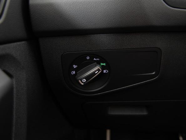 Volkswagen Tiguan II Рестайлинг с пробегом 2021 года, цена 2 799 000 рублей, 181320 км, внедорожник, Автокод Объявления