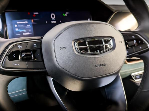 Geely Monjaro I с пробегом 2024 года, цена 3 425 000 рублей, 61376 км, внедорожник, Автокод Объявления