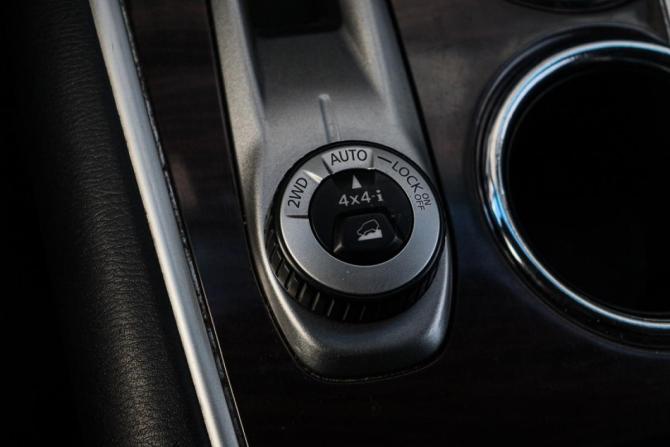 Nissan Pathfinder IV с пробегом 2016 года, цена 1 550 000 рублей, 166419 км, внедорожник, Автокод Объявления