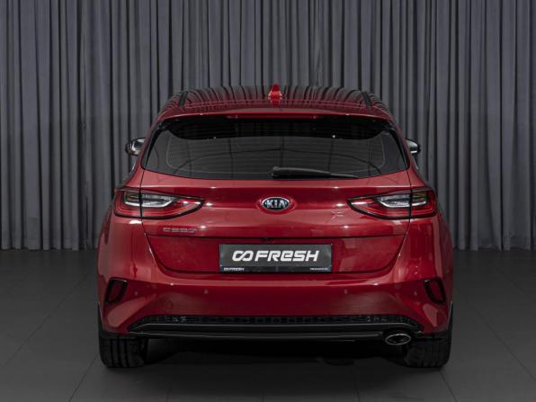Kia Ceed III с пробегом 2019 года, цена 1 668 000 рублей, 66947 км, хэтчбек, Автокод Объявления