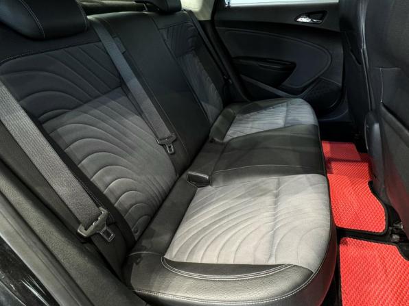 Opel Astra J Рестайлинг с пробегом 2012 года, цена 810 000 рублей, 193965 км, седан, Автокод Объявления